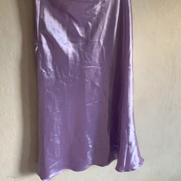 SATIN MIDI SKIRT💟 - Picture 2 of 2